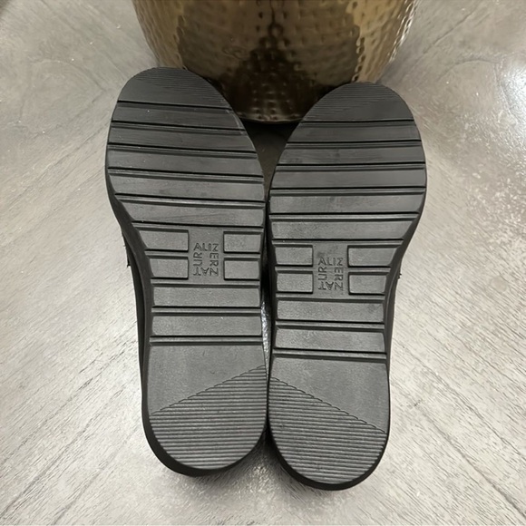 Naturalizer Adiline Platform Loafer - Picture 8 of 9